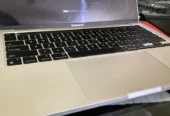 MacBook pro M1