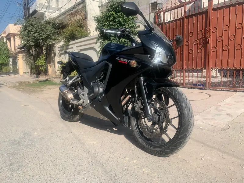 Honda CBR 500 2016