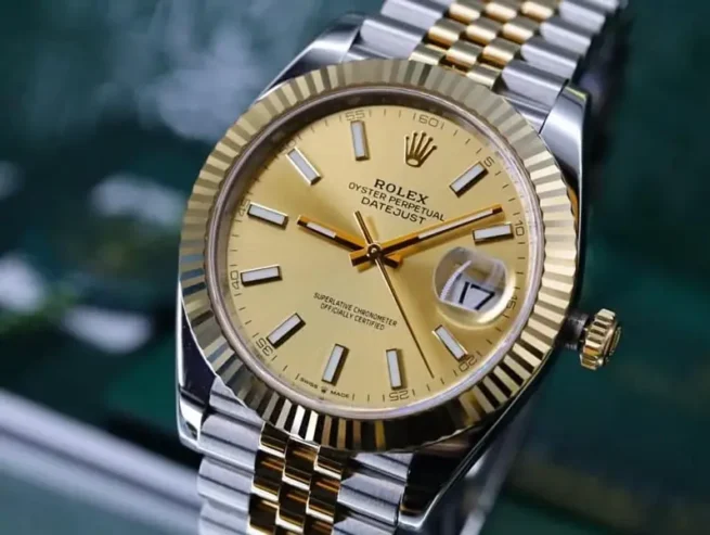 WATCH BUYER / Rolex Datejust Omega Speedmaster